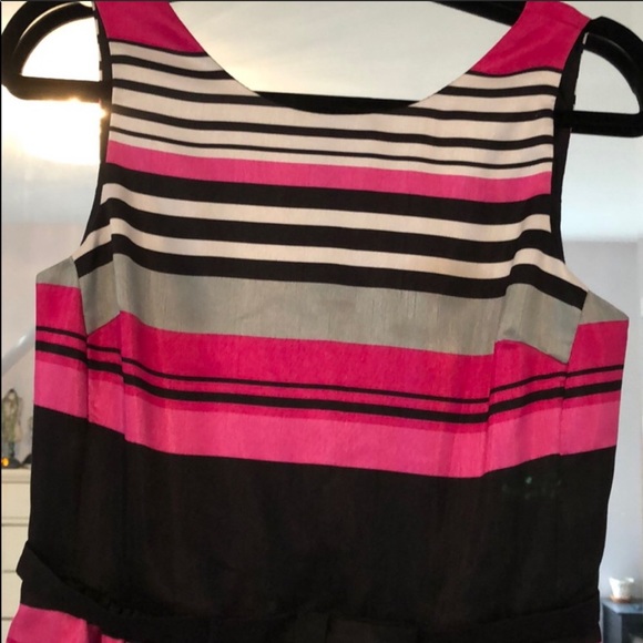 Gorgeous Cocktail/Dinner Dress - Picture 2 of 5